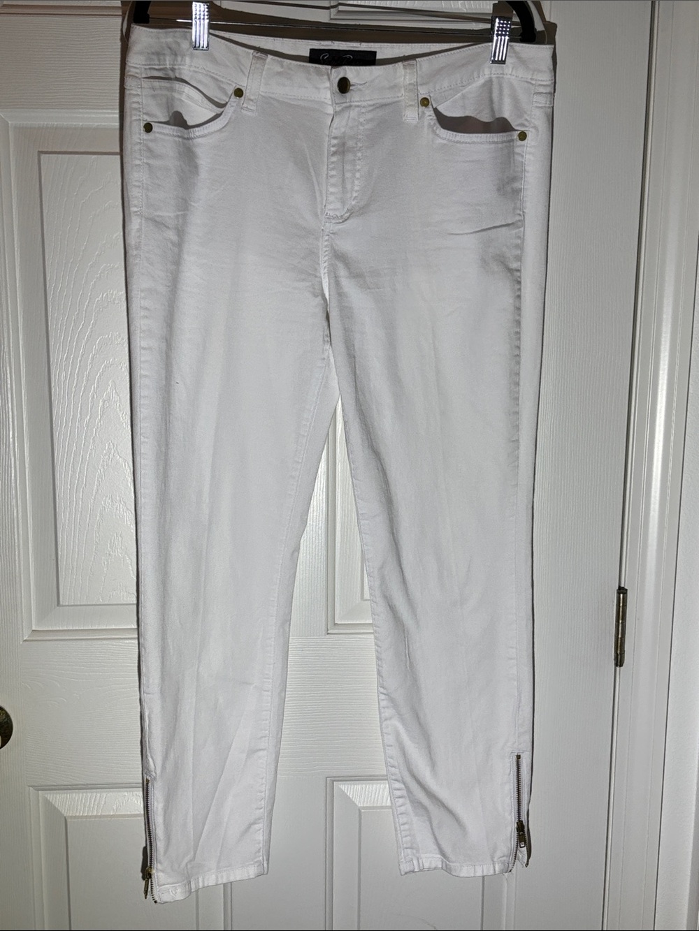 White Women's Skinny Jeans with Ankle Zips - Slim Stretch Denim